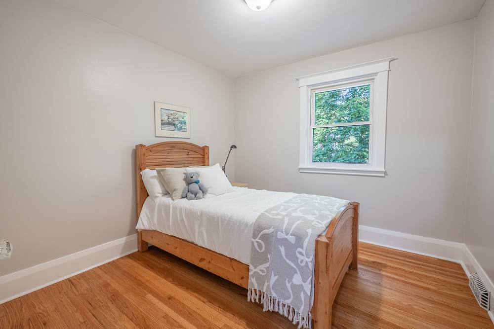 Real estate photography — 11 Dromore Street, Grimsby